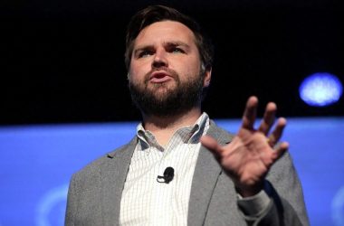 DeepSeek引发震荡，马克龙力阻禁用，美国借GPU掌控AI之路步履维艰-Ai设计师学院