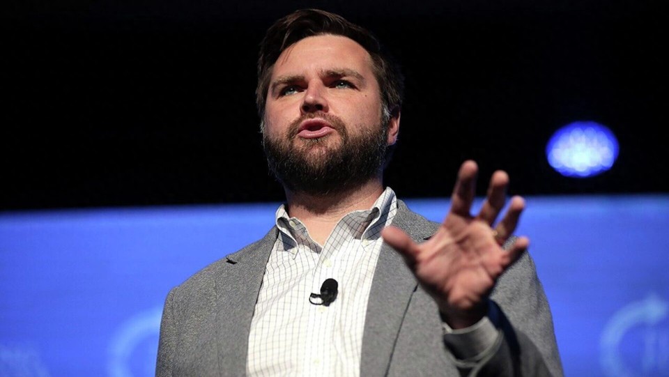 DeepSeek冲击波,马克龙反对禁用,美国用GPU收AI门票的路不好走