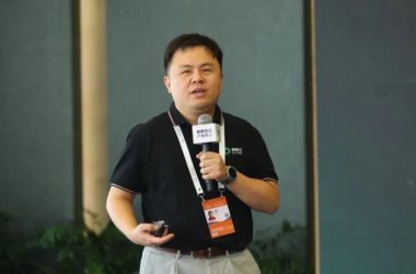 容联云孔淼：大模型将引发智慧涌现，ToC应用即将爆发-Ai设计师学院