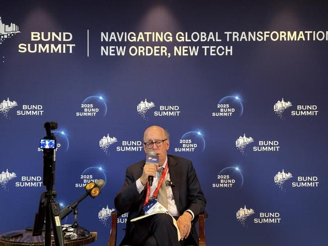 斯蒂芬·罗奇警示：美股科技七巨头泡沫风险引发担忧