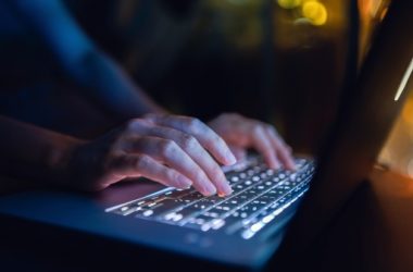 AI发展受限“数据墙”？三大模型研发受挫，巨头纷纷开辟新领域-Ai设计师学院