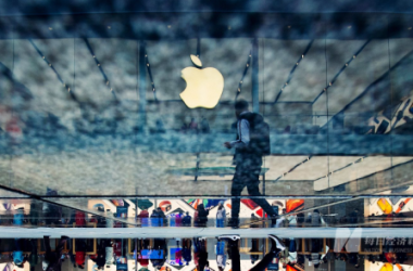 苹果内部研究显示：ChatGPT准确率领先Siri 25%，员工称苹果AI落后两年多，下周将发布新产品-Ai设计师学院